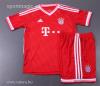 BAYERN MNCHEN 13 14 gyerek mez nadrg NEW