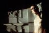 Cillian Murphyt nhny mrskelt siker film utn a nagykznsg zme a 28 nappal ksbb cm 2002 es zombihorror fszerepljeknt ismerhette meg Az akkor 26 ves sznsz a filmet anyaszlt meztelenl kezdi egy mtasztalon de a ksbbi jelenetekben is gyakran tbb rajta a mvr mint a ruha