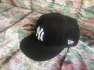 Elad egy sose hordott New Era NY fullcap sapka