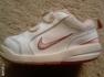 jszer,eredeti Nike kislny cip 22-es